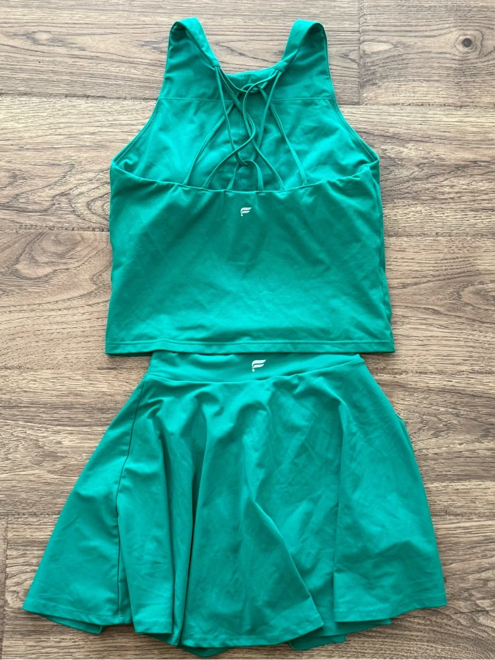 Fabletics Green Matching Set Crop Top & Skirt Set